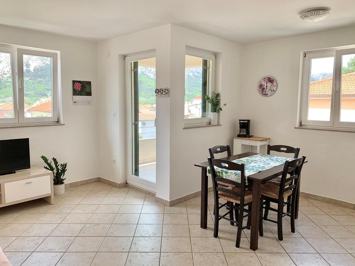 Apartments Happy Stay Center Baska Εξωτερικό φωτογραφία