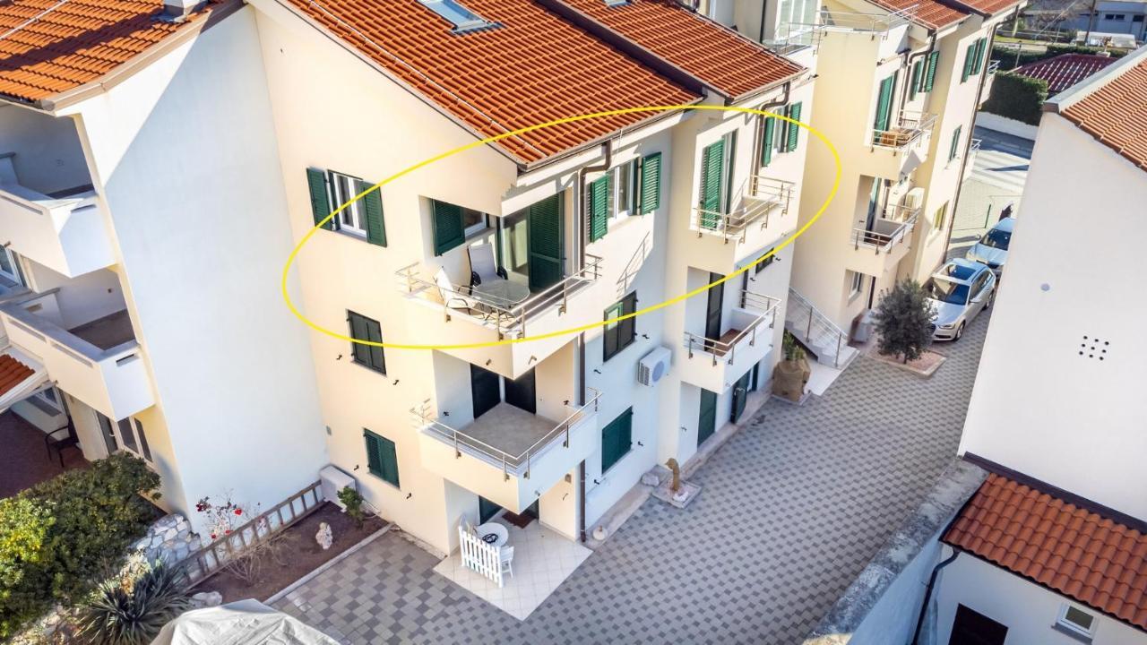 Apartments Happy Stay Center Baska Εξωτερικό φωτογραφία