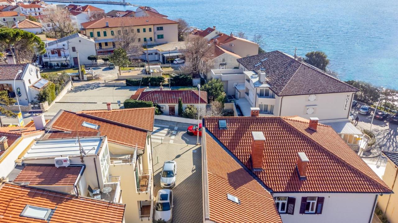 Apartments Happy Stay Center Baska Εξωτερικό φωτογραφία